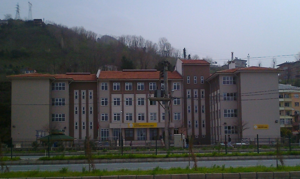 Çarşıbaşı Lisesi